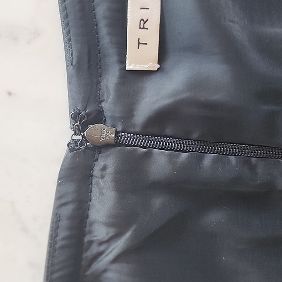 Trina Turk Leather Busted V-neck Mini Dress Size 4 - Picture 9 of 12